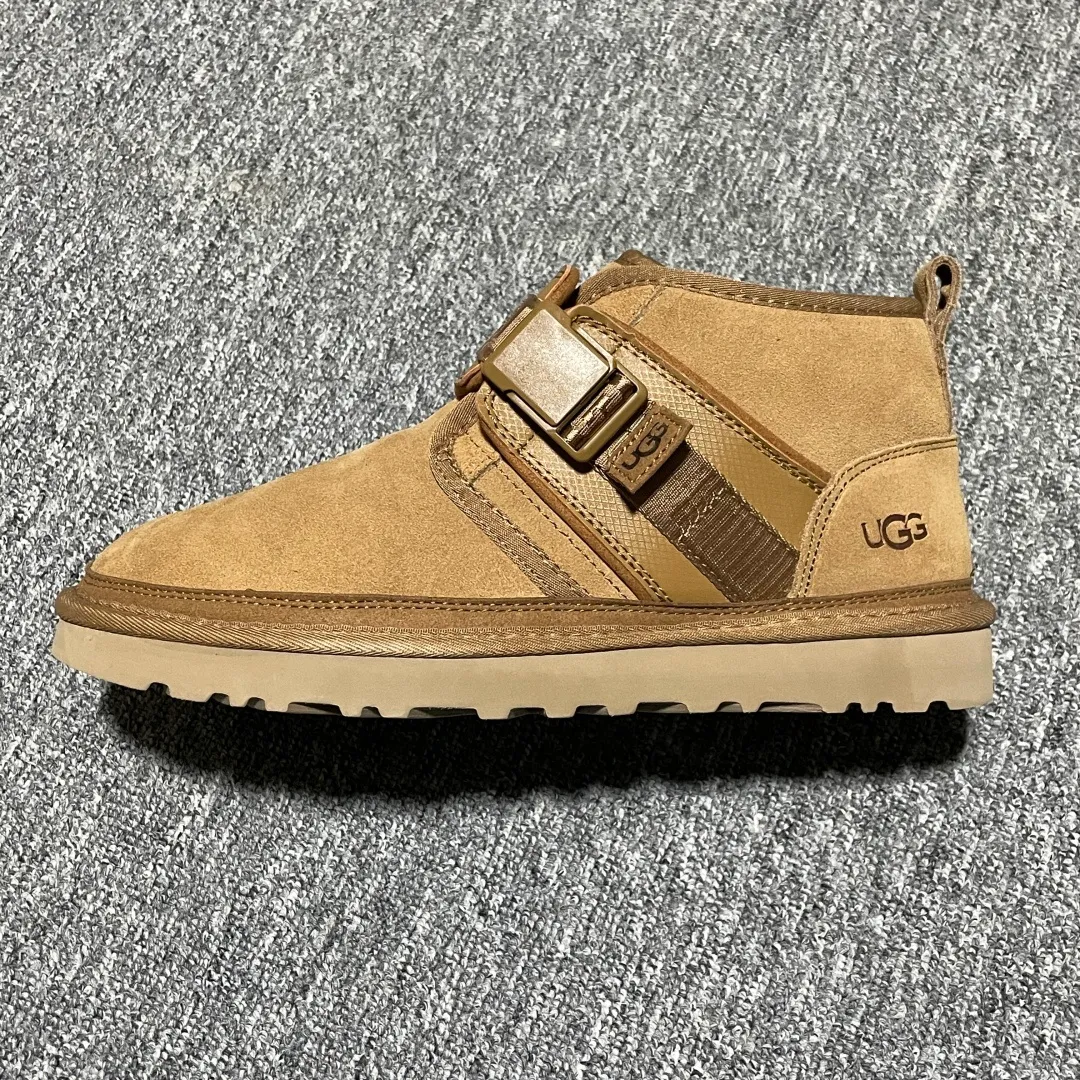 Pick up locally 💰640 The core recommendation is good price. The platform is exclusively for foreign trade. UGG Neumel Snapback men's snow boots 1118570. The foreign trade platform is full of Z. High-end retail is exclusively for quality. Produced by the ten-year-old brand shoemaking factory production line. Pay attention to every detail. Longfeng A-grade genuine sheep fur is integrated. Created in full compliance with the ZP process. Size: 39 40 41 42 43 44